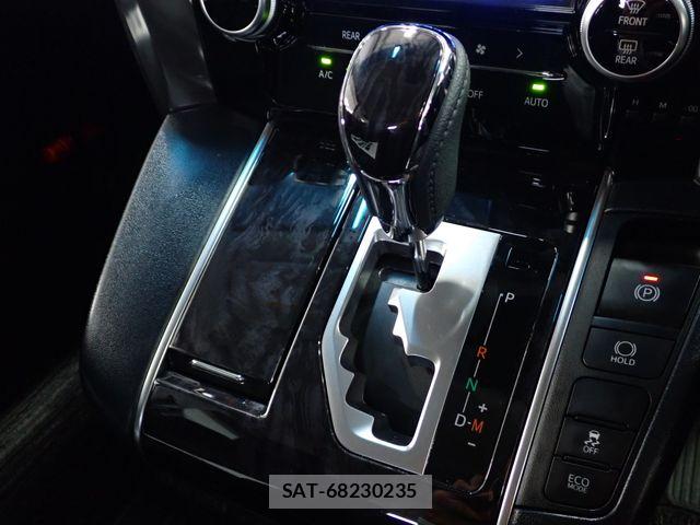 Toyota ALPHARD 2018-05 8244500-8