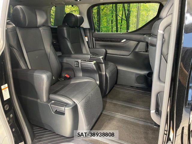 Toyota ALPHARD 2018-06 8244486-8