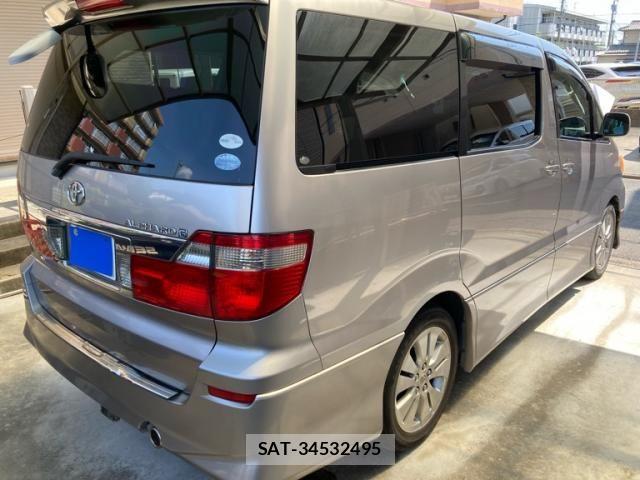 Toyota ALPHARD 2004-09 8312812-1