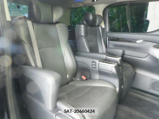 Toyota ALPHARD 2015-09 8312793-26