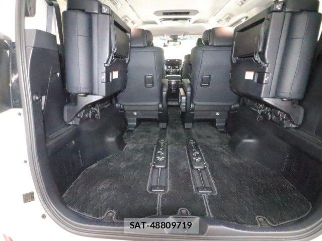 Toyota ALPHARD 2019-09 8312771-17