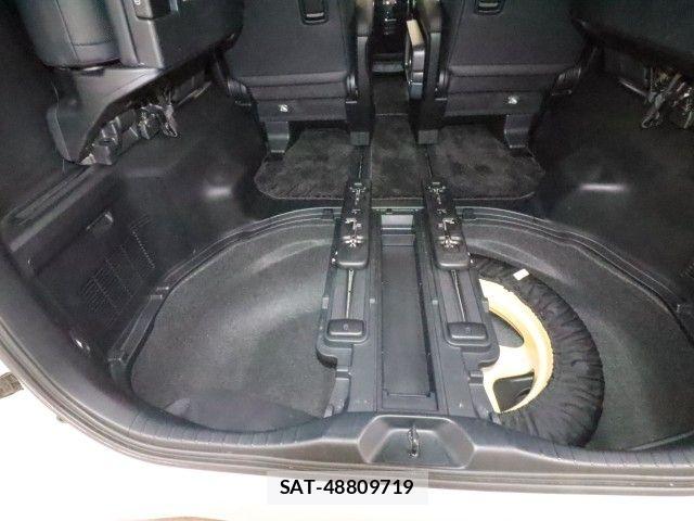 Toyota ALPHARD 2019-09 8312771-18