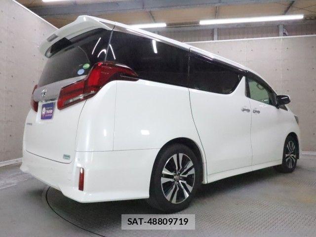 Toyota ALPHARD 2019-09 8312771-1