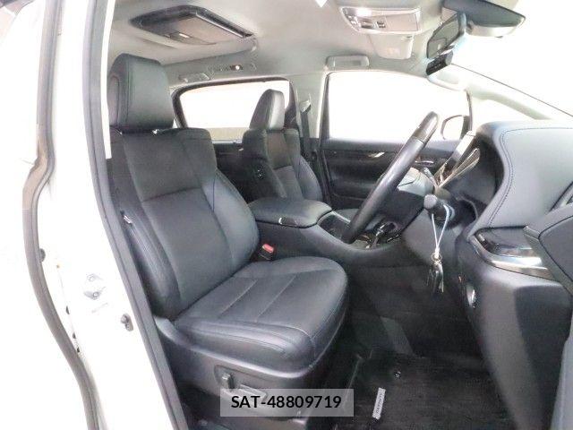 Toyota ALPHARD 2019-09 8312771-3