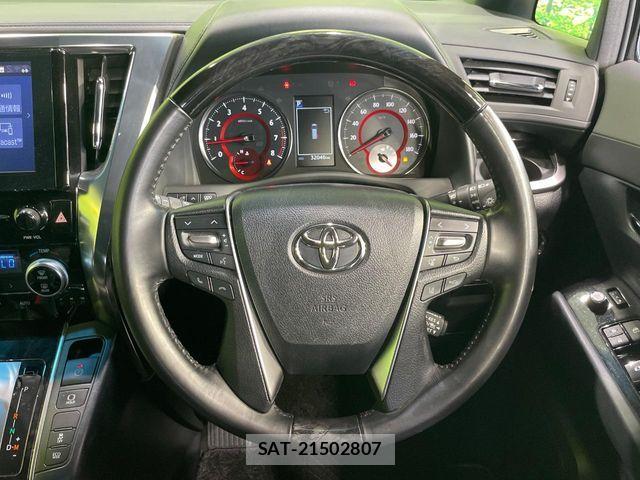 Toyota ALPHARD 2021-10 8312776-11