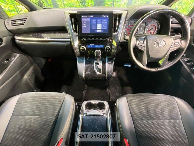 Toyota ALPHARD 2021-10 8312776-1