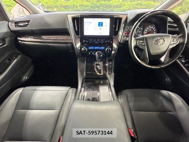 Toyota ALPHARD 2022-04 8312729-1