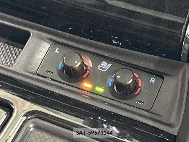 Toyota ALPHARD 2022-04 8312729-6