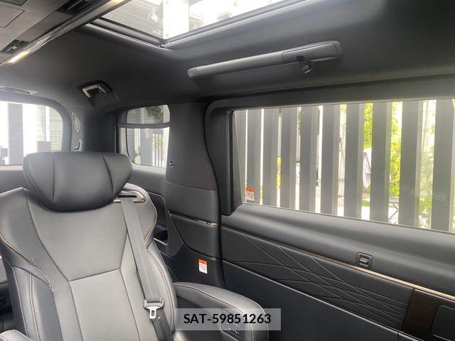 Toyota ALPHARD 2023-11 8312706-10