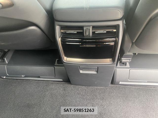 Toyota ALPHARD 2023-11 8312706-12