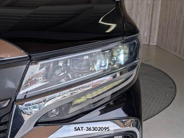 Toyota ALPHARD 2019-04 8312790-14