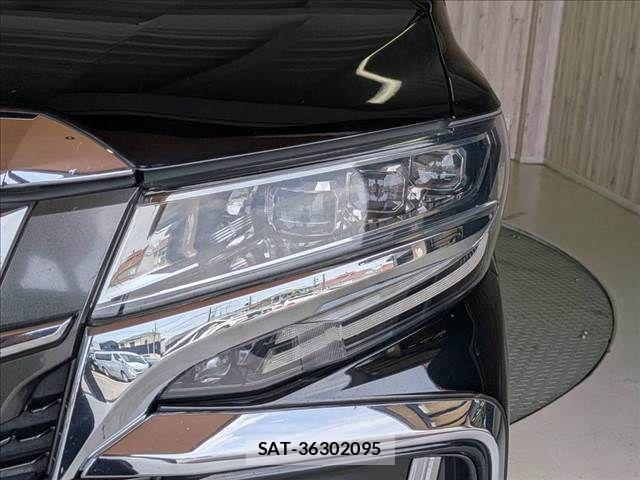 Toyota ALPHARD 2019-04 8312790-24