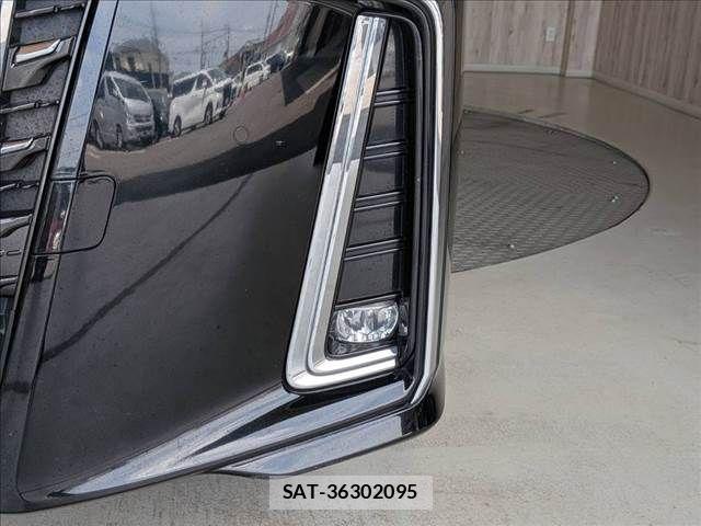 Toyota ALPHARD 2019-04 8312790-25