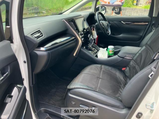 Toyota ALPHARD 2022-11 8312732-11
