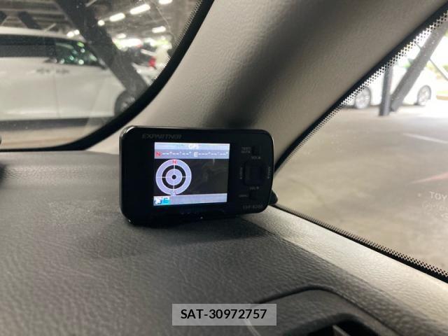 Toyota ALPHARD 2006-03 8312814-18