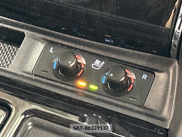 Toyota ALPHARD 2022-12 8312730-6