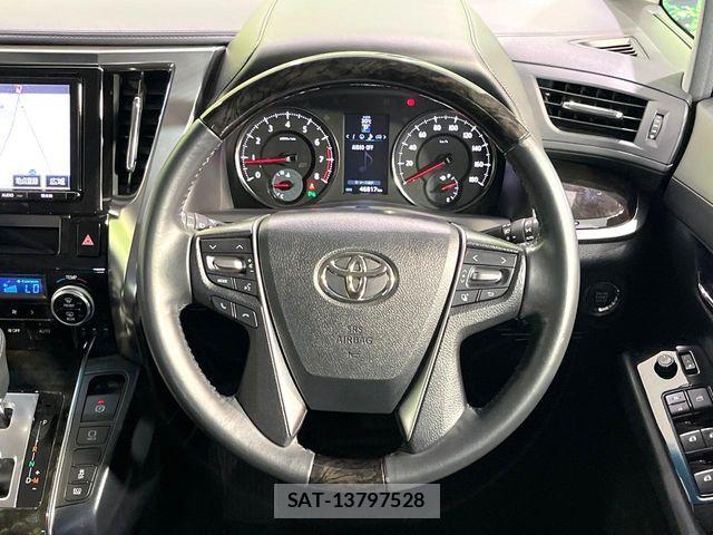 Toyota ALPHARD 2016-09 8312792-11