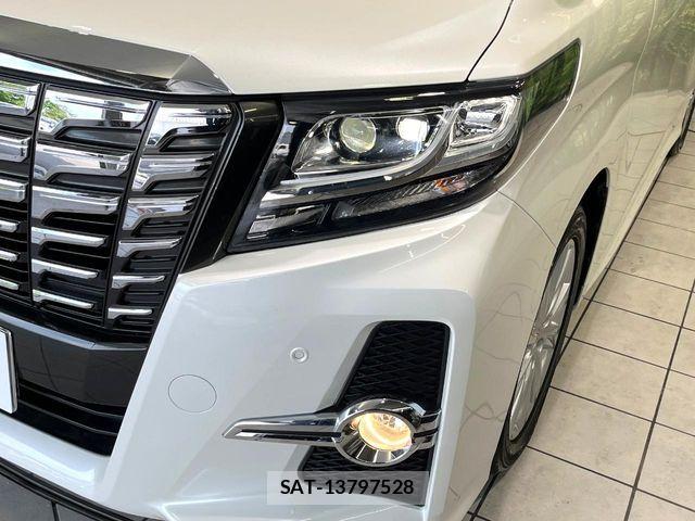 Toyota ALPHARD 2016-09 8312792-12
