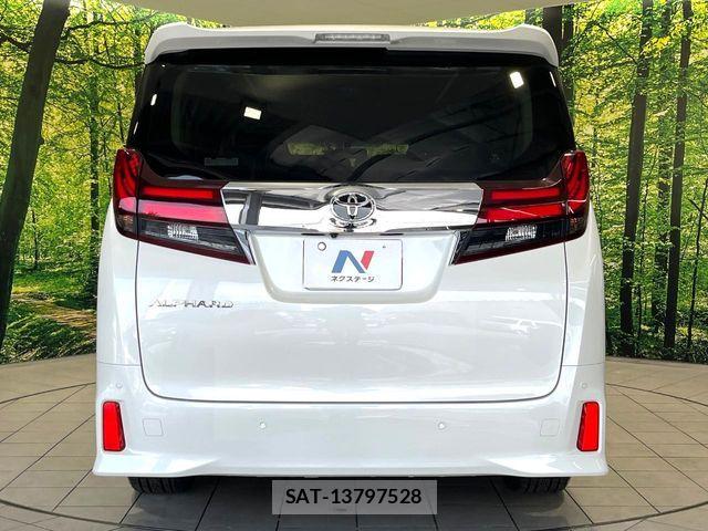 Toyota ALPHARD 2016-09 8312792-15