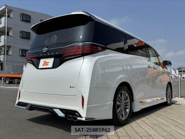 Toyota ALPHARD 2024-04 8312711-14