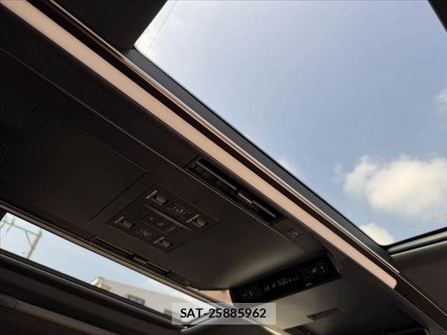 Toyota ALPHARD 2024-04 8312711-2