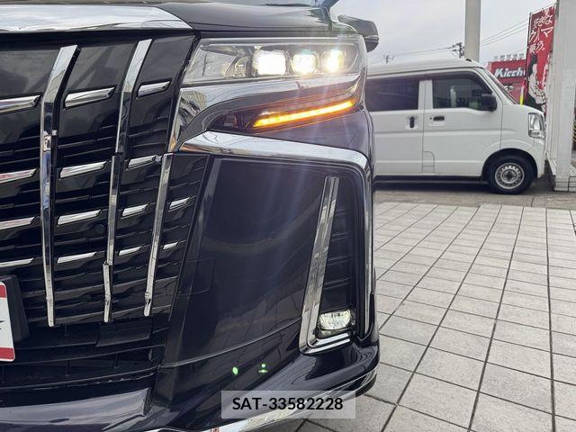 Toyota ALPHARD 2022-03 8312775-9