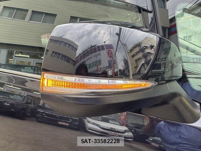 Toyota ALPHARD 2022-03 8312775-10