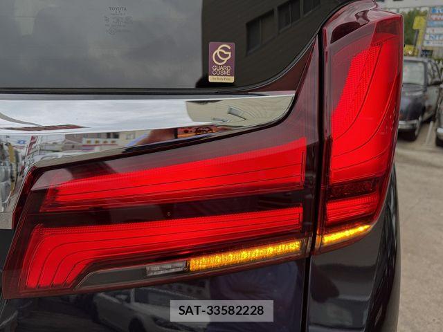 Toyota ALPHARD 2022-03 8312775-12