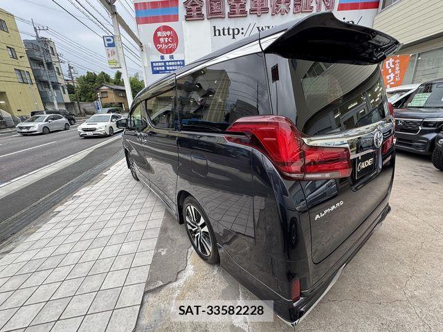Toyota ALPHARD 2022-03 8312775-2