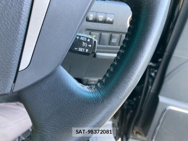 Toyota ALPHARD 2013-10 8312799-10