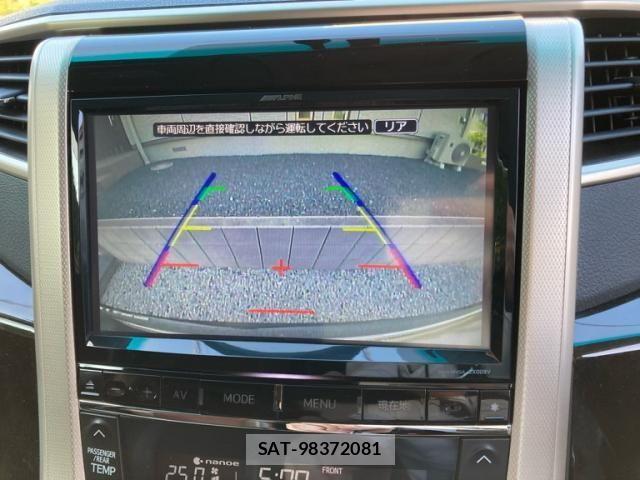 Toyota ALPHARD 2013-10 8312799-12
