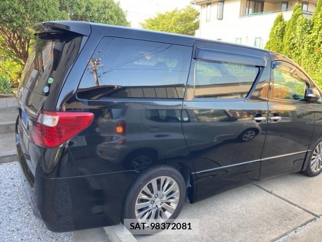 Toyota ALPHARD 2013-10 8312799-2