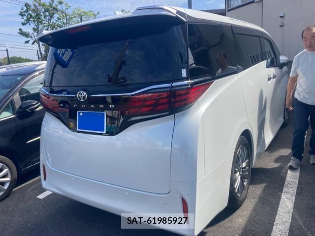 Toyota ALPHARD 2024-04 8312713-5
