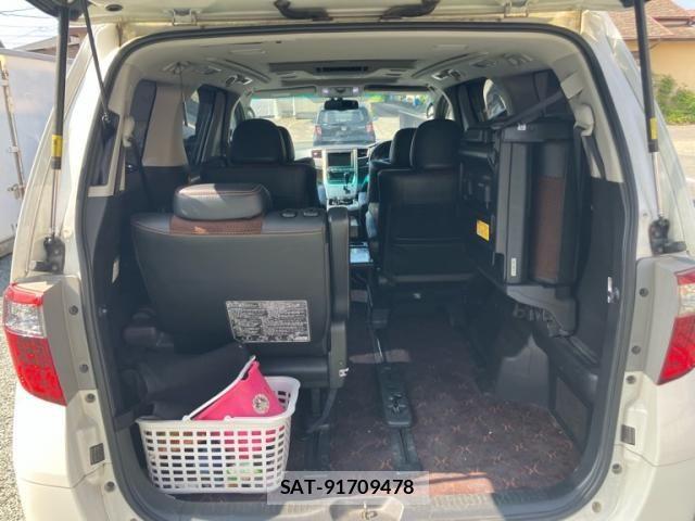 Toyota ALPHARD 2014-05 8312801-11