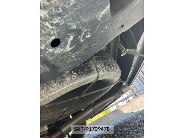 Toyota ALPHARD 2014-05 8312801-27