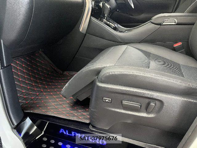 Toyota ALPHARD 2022-09 8312728-11