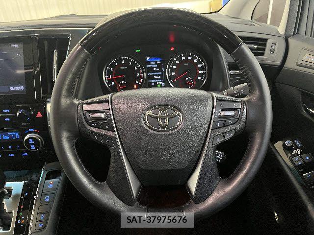 Toyota ALPHARD 2022-09 8312728-13
