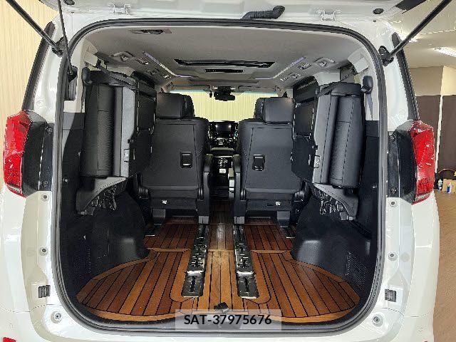 Toyota ALPHARD 2022-09 8312728-21
