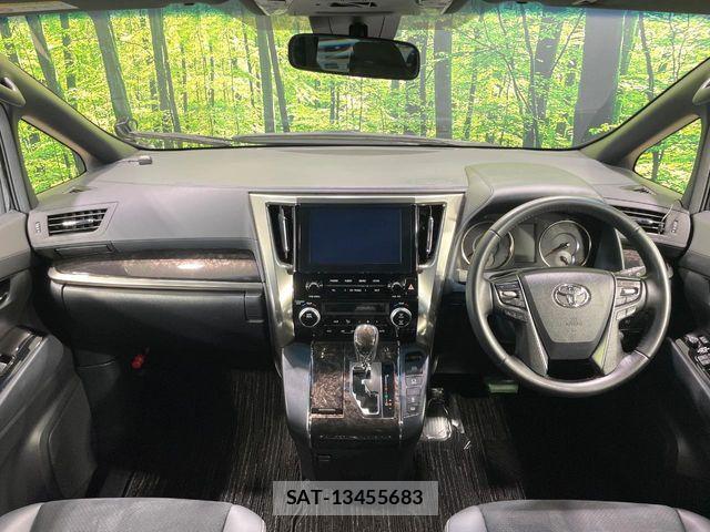 Toyota ALPHARD 2022-10 8312759-1