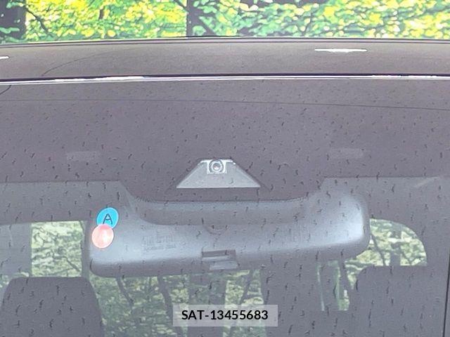 Toyota ALPHARD 2022-10 8312759-3