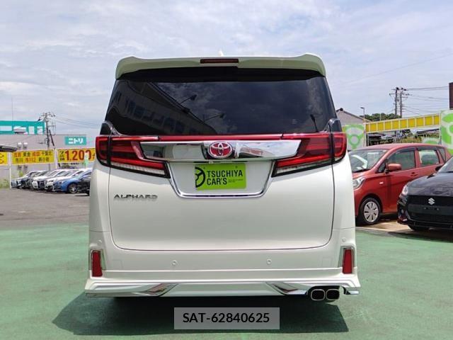 Toyota ALPHARD 2016-03 8312784-9