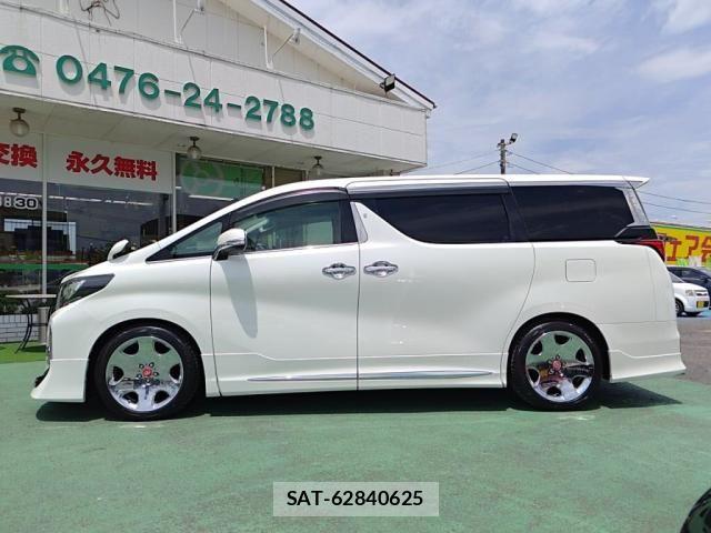 Toyota ALPHARD 2016-03 8312784-11