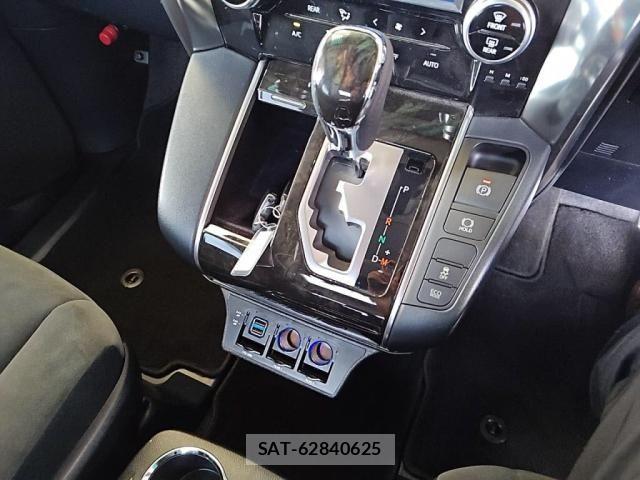 Toyota ALPHARD 2016-03 8312784-17