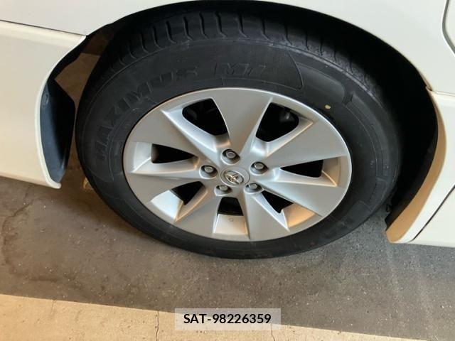 Toyota ALPHARD 2006-05 8312803-17