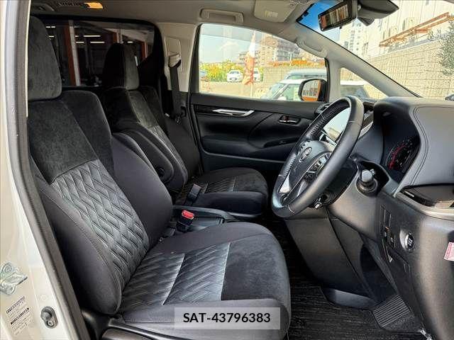 Toyota ALPHARD 2019-04 8312782-15