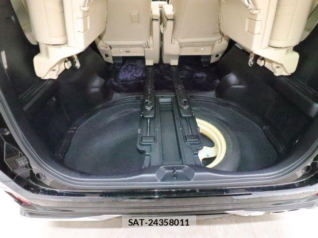 Toyota ALPHARD 2022-10 8312726-21