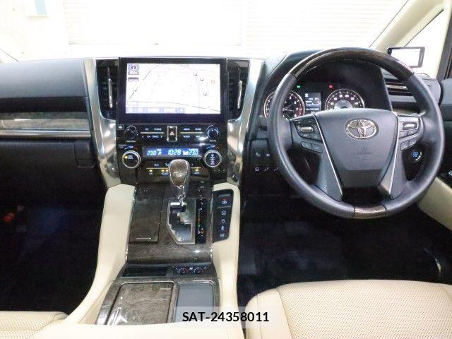 Toyota ALPHARD 2022-10 8312726-2