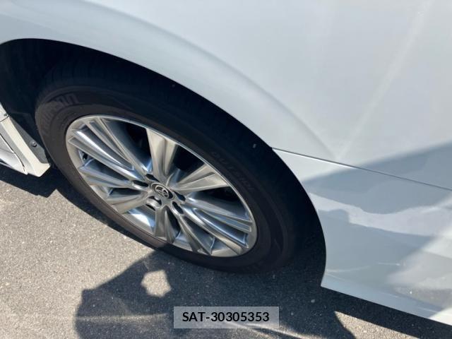 Toyota ALPHARD 2021-10 8312779-12