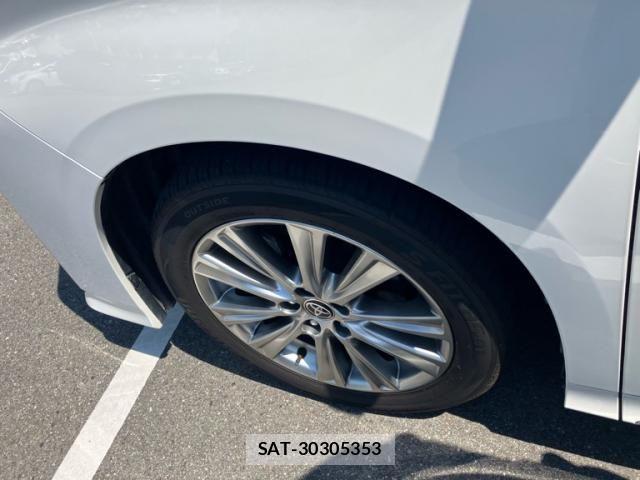 Toyota ALPHARD 2021-10 8312779-13