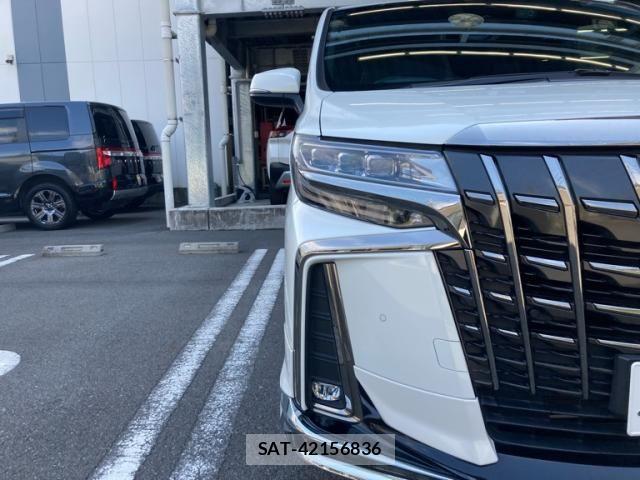 Toyota ALPHARD 2022-11 8312774-3